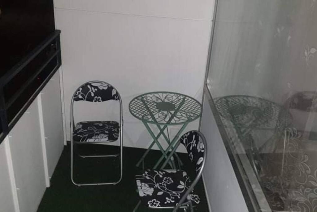 Apartment 55 I Cental Hof I Wifi I Tv Buitenkant foto