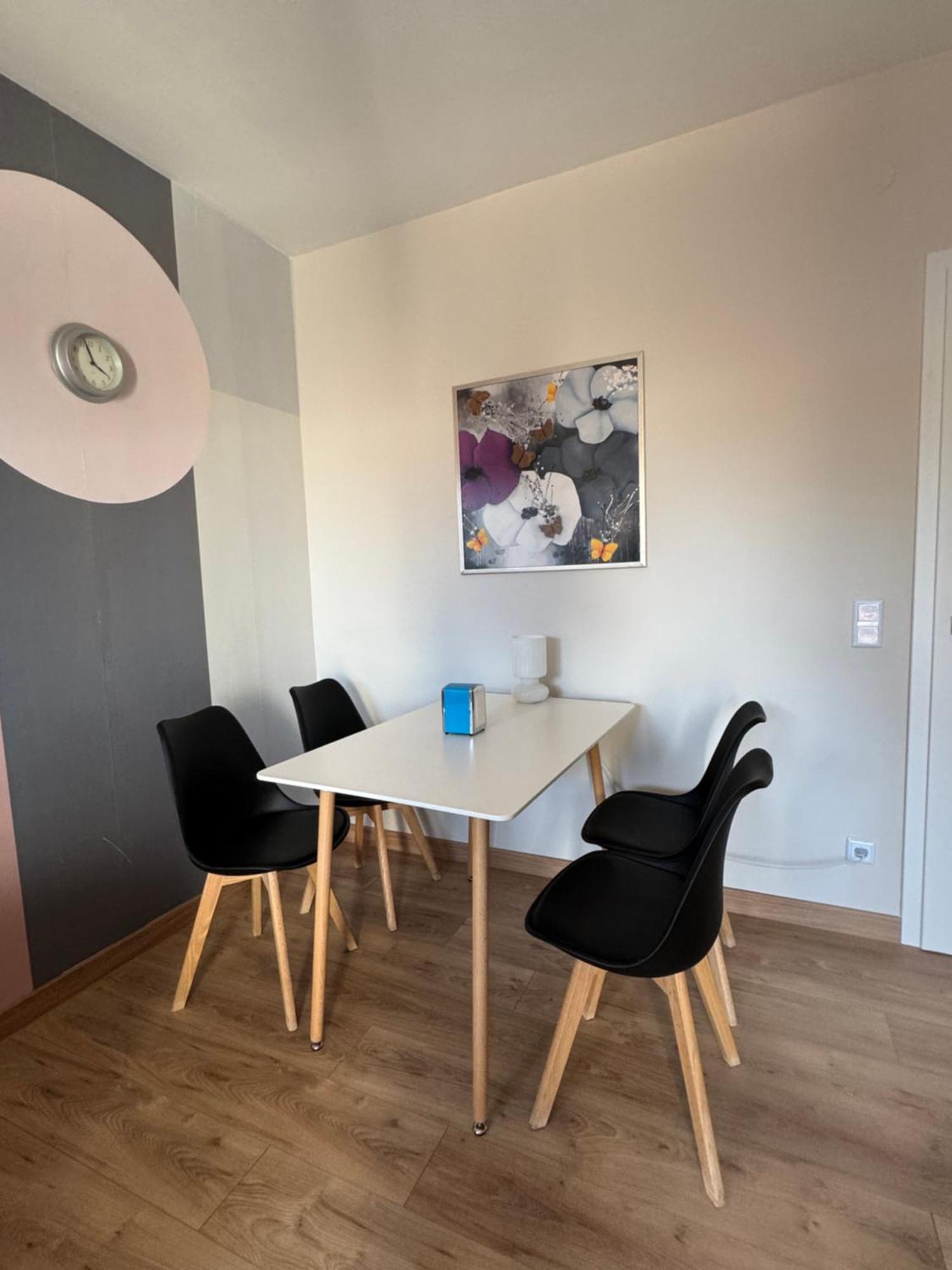 Apartment 55 I Cental Hof I Wifi I Tv Buitenkant foto